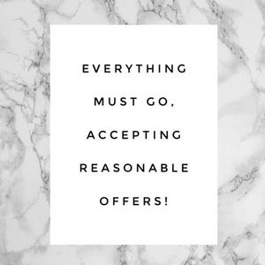Accepting Offers 🤍🖤